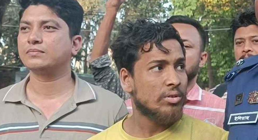 কক্সবাজারে মার্কিন নারীকে যৌন নিপীড়নের অভিযোগে যুবক গ্রেপ্তার